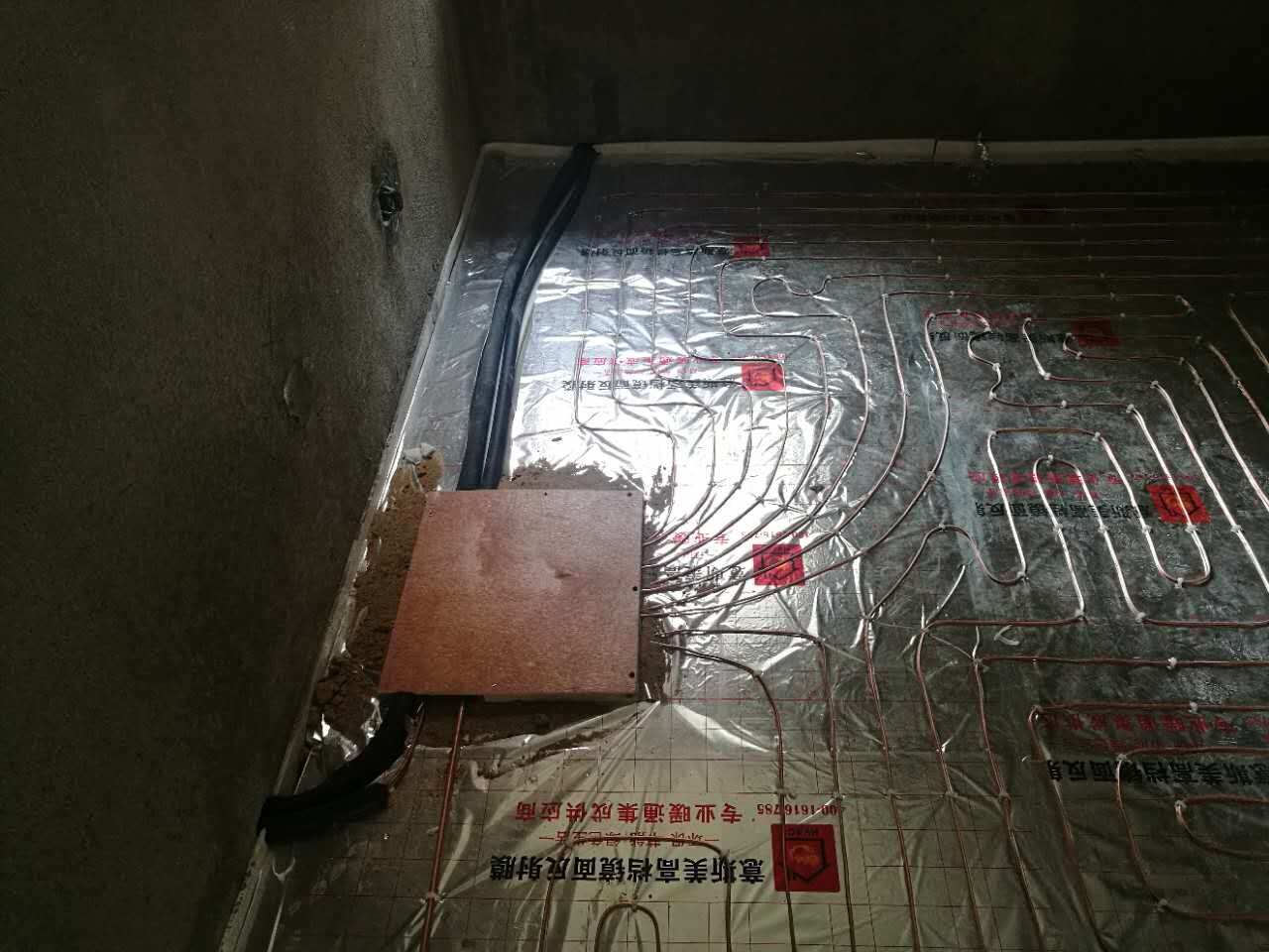 凱旋門地暖項目